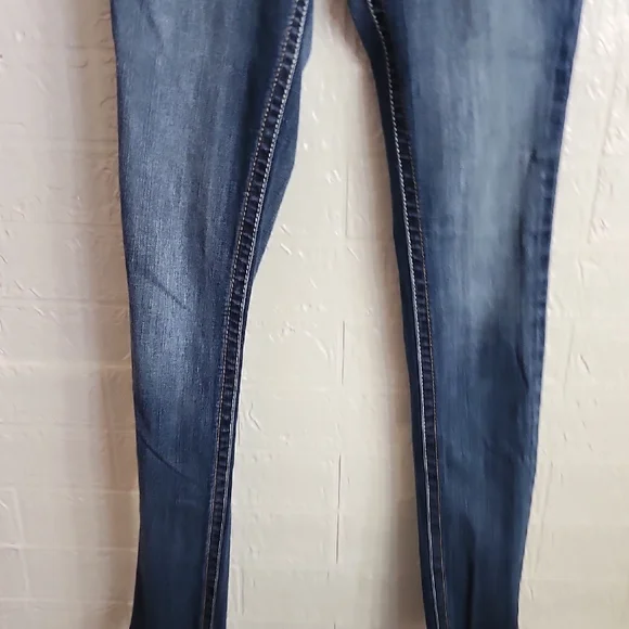 Ariat Women's Dark Blue Skinny Jeans - Picture 5 of 9